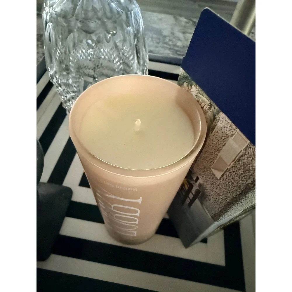 Vacation Lobby‎ Scented Candle High Ceiling Resort Fresh Cut Flowers Sea Breeze